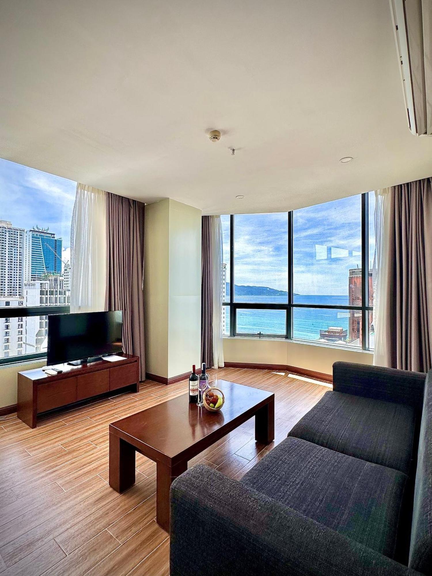 Avatar Hotel Danang Exterior photo